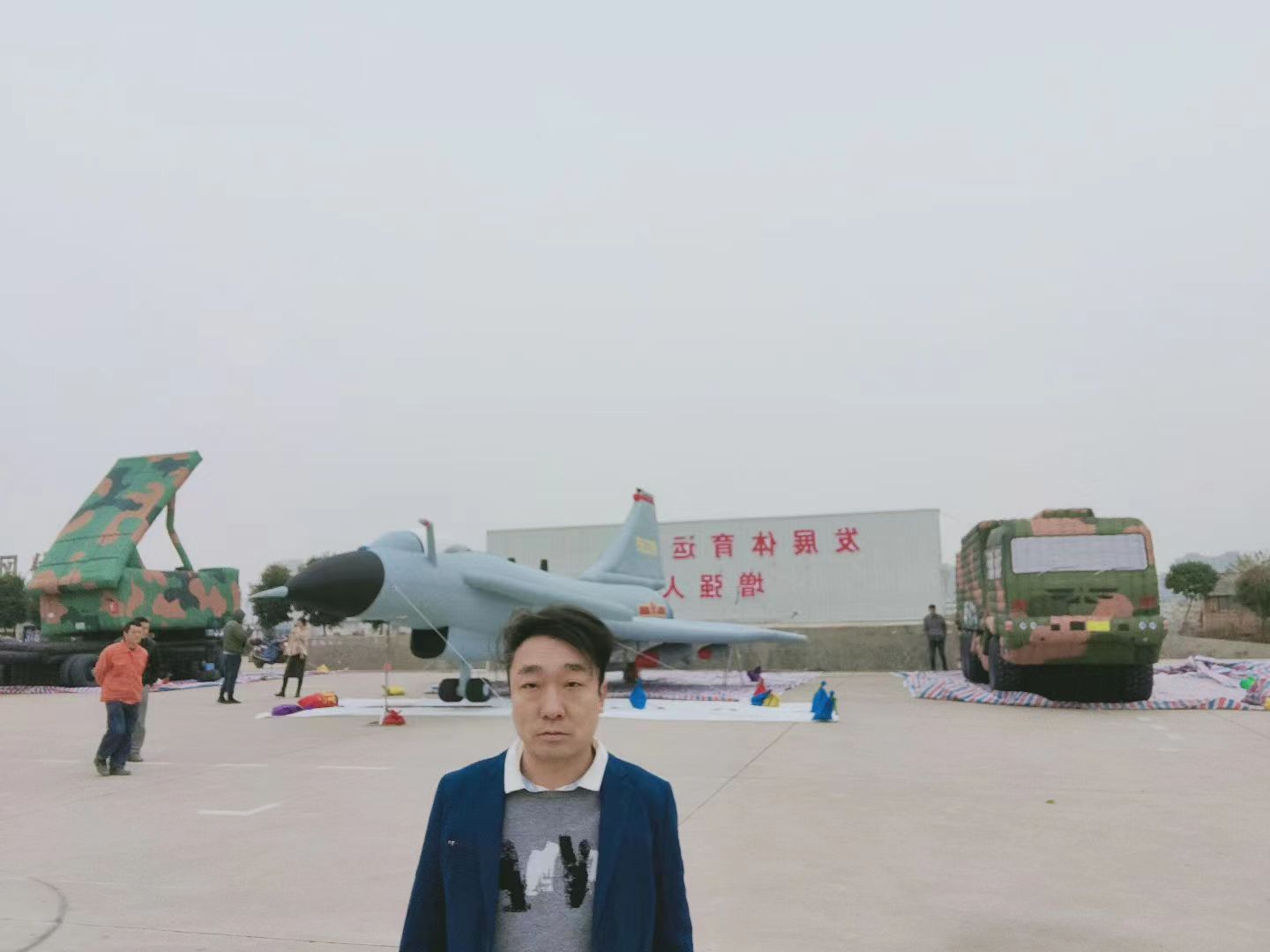 北京逼真还原！充气军用模型让你感受真实战争！